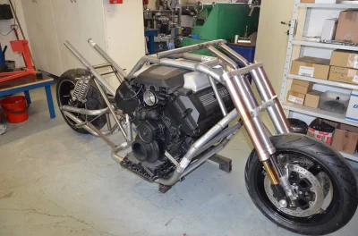 sorek - (ʘ‿ʘ) motocykl z silnikiem v8 m60b40 - mega :D

Zdjęcie zakończonego projektu...
