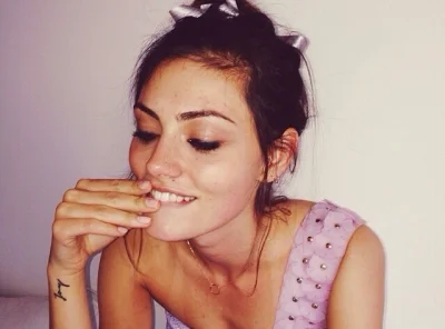 W.....a - Phoebe Tonkin jest urocza ʕ•ᴥ•ʔ

#ladnapani #phoebetonkin #aktorki