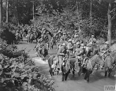 MrPerfetc - #iwojnaswiatowa #zdjeciazwojny #konie
 Sep 17, 1918 - British cavalry in ...