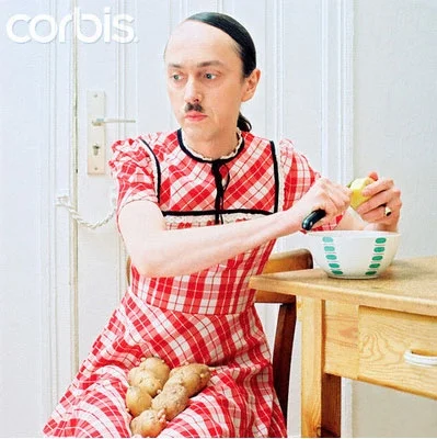 Colek - #stockphoto



Córka Hitlera obiera ziemniaki