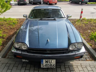 superduck - Jaguar XJ S HE (1982-1991)
5,3l V12 295KM
0-100 km/h - ~6s

Spotkany ...