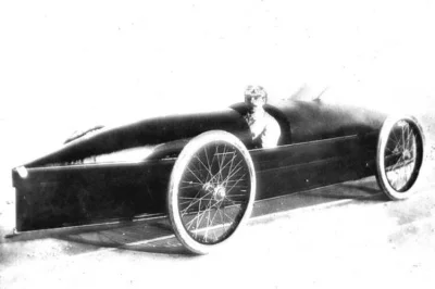 yolantarutowicz - Pierwszym samochodem, który przekroczył granicę 200 km/h był samoch...