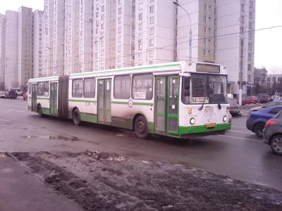 W.....c - Historia autobusów przegubowych w ZSRR i Rosji była nierozerwalnie związana...