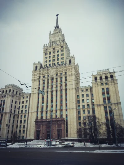 Dwadziescia_jeden - No, wreszcie ten Pałac Kultury umyli ( ͡° ͜ʖ ͡°)

W Moskwie bud...