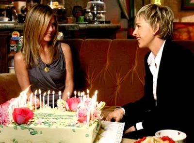gramwmahjonga - To uczucie gdy Jennifer Aniston ma dziś urodziny i wykopki składają c...