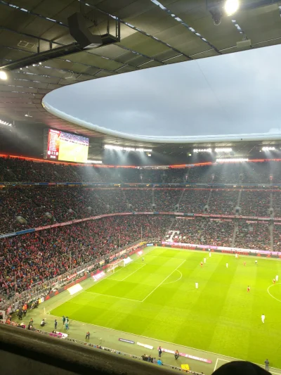 Iwansky - Mirki pozdrawiam z Allianz Arena, jest ogień 
#mecz #Bayern #Bundesliga