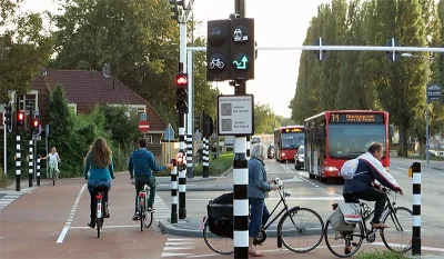 BaronAlvon_PuciPusia - Innowacyjna sygnalizacja dla rowerzystów w Den Bosch, Holandia...