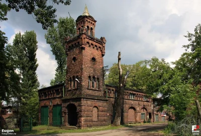 Nietopesz - Dawny budynek straży pożarnej przy Szybie Franciszek w Rudzie Śląskiej z ...