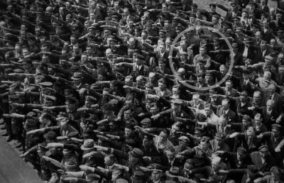 HaHard - August Landmesser, Niemiec zaręczony z żydówką odmówił wykonania nazistowski...