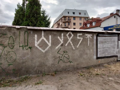 Armedon - Mireczki natrafiłem na takie grafitti we Wrocławiu, ktoś wie co ono oznacza...