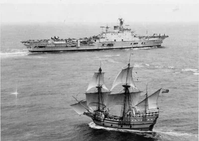 soszu - Najstarszy pływający i pozostający w czynnej służbie okręt na świecie (USA).
...