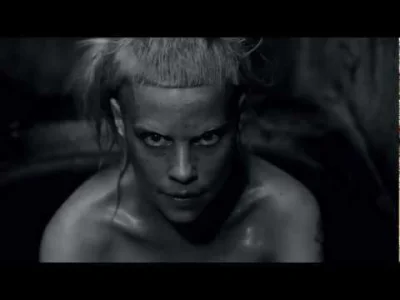 xomarysia - Dzień 76: Dziwaczna piosenka. 
DIE ANTWOORD - I fink u freeky
#100daymu...