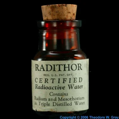 Mglisty - #radioaktywnoscwdomuiwzagrodzie 
#ciekawostki 

Radithor – przykład amer...