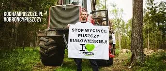 K.....W - W związku z setkami ciężarówek ze śmieciami wjeżdżającymi do Polski, kolejn...