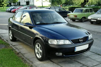 salvador5000 - @lubielizacosy myślę że Opel Vectra B. Nadal może się podobać. W zasad...