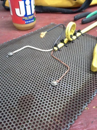 Mesk - Elektryczna pułapka na myszy 
#lifehack #protip #diy #elektryka #elektronika ...
