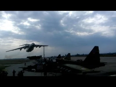 Mike767er - Ćwiczą naloty ( ͡º ͜ʖ͡º) 
#aircraftboners #lotnictwo #samoloty