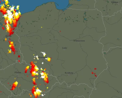 Sinti - Jaja sobie robicie? Dawać tą burze we Wrocławiu. ( ಠ_ಠ) 
@Kruchevski takie z...