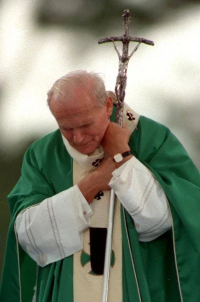 cviet - Unikatowe zdjęcie papieża z dzisiejszych obchodów dnia Świętego Patryka.