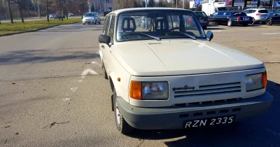 Kruchevski - #czarneblachy #wartburg #samochody #rzeszow 

Wartburg 1.3 Tourist

...