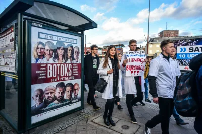 m.....a - @mrowwwa: #botoks #gdansk #proteststudentow ; #protestrezydentow .