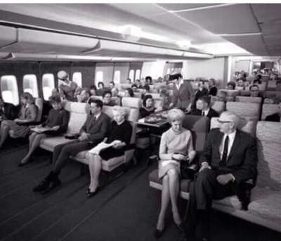 orbitowski - Klasa ekonomiczna, amerykańskie linie lotnicze Pan Am, 747. W latach 196...
