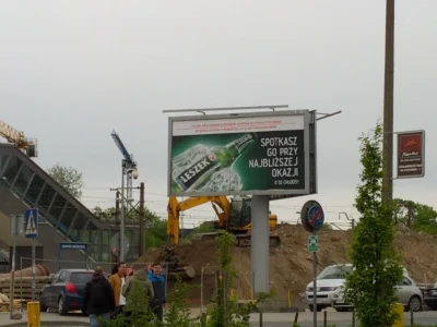 W.....a - A taki billboard zauważyłam dziś przy Galerii Bałtyckiej w Gdańsku.

#wykop...