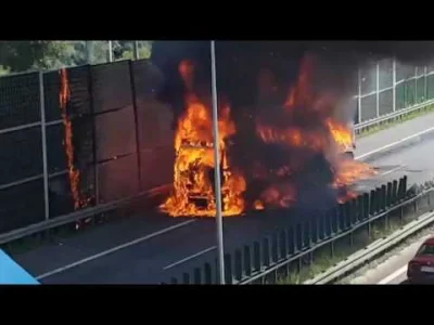 Awizisie - Pożar tira na autostradzie #motoryzacja