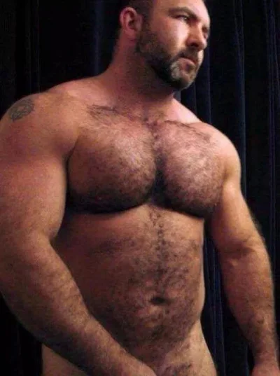 BEAR30 - (｡◕‿‿◕｡)
#lgbt #bear #gaycontent #gay #codziennadawkamisia #misnadzis