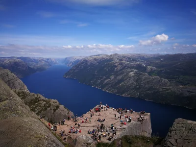 PMV_Norway - #podrozojzwykopem #norwegia #preikestolen mireczki pozdrowienia z Pulpit...
