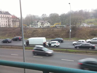 noirbic - Jeden się spieszył teraz reszta pojedzie wolniej ... :/
#krakow #wypadek #...