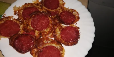 Helonzy - Chipsy z salami pepperoni i z serem
#gotujzwykopem #segotuje