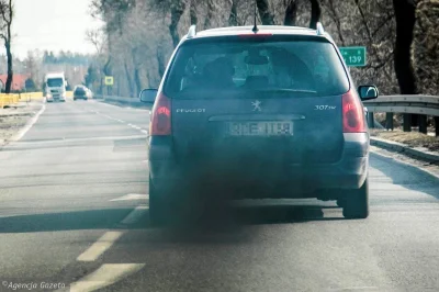 snejp90 - @bartosz325: > nie jeździmy po chodnikach, chyba, że dopuszczalna prędkość ...