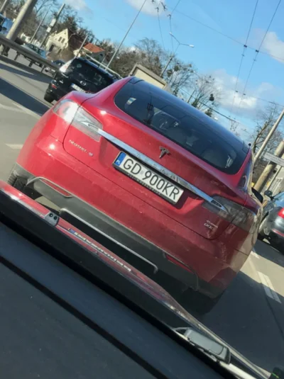 f.....s - #tesla #elonmusk #gdynia #trolejbusboners 

Gdynia, Tesla z opuszczonymi ...