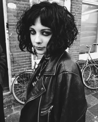 k.....a - #palewaves #muzycznakartkazkalendarza
17 stycznia 1995 roku w Manchester, ...