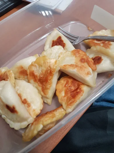 Piterwju - każda loszka ma pierożka ;-DDDD

#pierogi