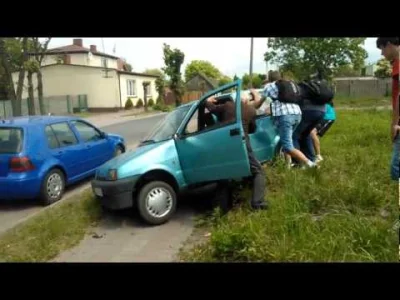 mamFAJNYnick - @jabolsy: to ja wrzuce dziadka z cinquecento ( ͡° ͜ʖ ͡°)