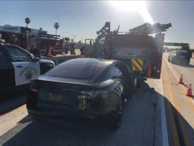 L.....m - Opublikowano raport NTSB z wypadku w którym Tesla najechała na tył stojąceg...