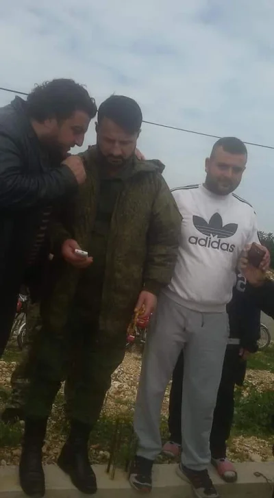 JanLaguna - Gość po lewej: mówię Ci Hassan, musisz w końcu ruszyć na to Idlib
Tygrys...