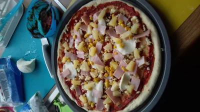 jaworr - #pizza #gotujzwykopem średnia hawajska wlasnej roboty dla wszystkich!