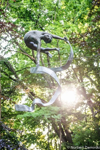 kicioch - W #tarnow w Parku Strzeleckim powstała wystawa rzeźb "Bieguni", bardzo fajn...