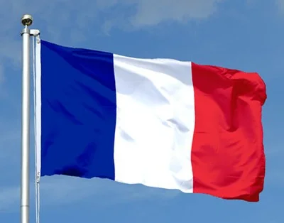 Szfymszmwy - Flaga Francji ma trzy kolorki: niebieski, biały i czerwony.



--
W...