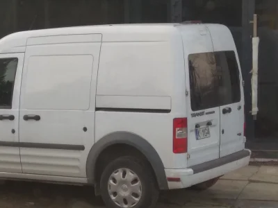 a.....k - Tym razem prawdziwy amerykaniec 
#heheszki 
Ford transit (⌐ ͡■ ͜ʖ ͡■)

#kro...