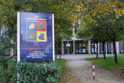Kresse - @Magnolia-Fan: To nic, w Monachium jest muzeum kartofli :D

http://www.kar...