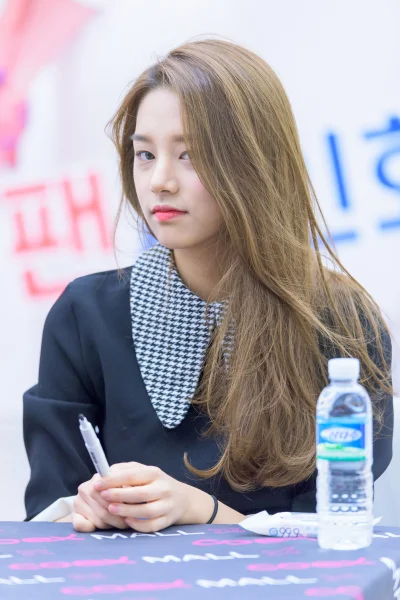 K.....o - #solbin #laboum 
#koreanka