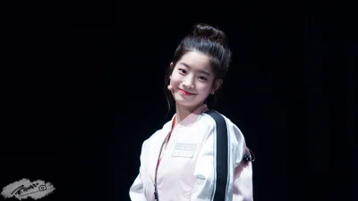 K.....o - #dahyun #twice 
#koreanka