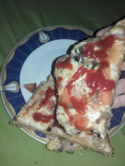 Emil1803 - Jedyna prawilna #pizza familijna 
( ͡º ͜ʖ͡º)
SPOILER