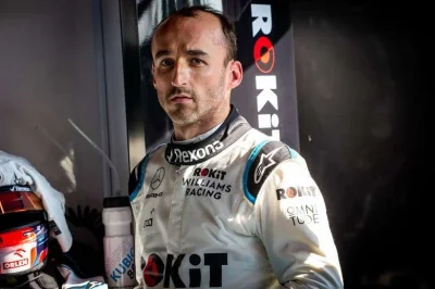 Mck_98 - Dzisiaj jakby bardziej uśmiechnięty (｡◕‿‿◕｡)
#kubica #codziennykubica