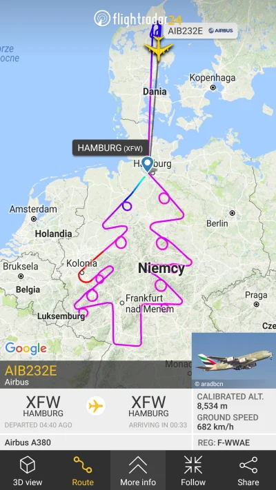 dokturpotfur - Airbus A380 aktualnie gdzieś nad Niemcami ;) 
#lotnictwo #samoloty #fl...