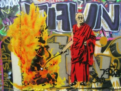kawayo - Mocny pocisk na Dalajlame 

#streetart #sztuka #dalajlama #buddyzm